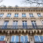 Beautiful Minimalist 1Bd Apartment Near Montmartre