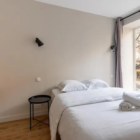 Beautiful Minimalist 1bd Near Montmartre Appartamento Parigi